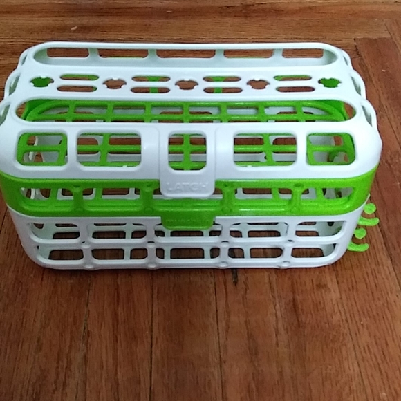munchkin latch dishwasher basket